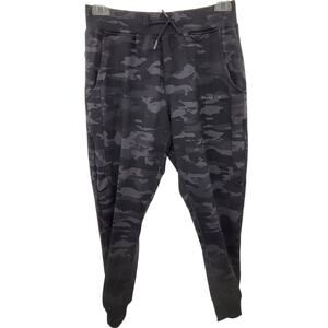 Alphalete Essential Mens Gray Camo Workout Trainer Track Sweat Pants size Medium